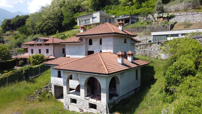Image No.8-8 Bed Villa for sale