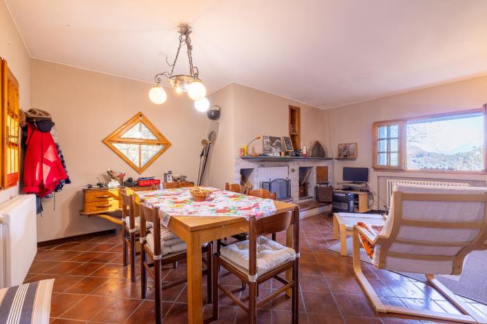 Image No.12-3 Bed House for sale