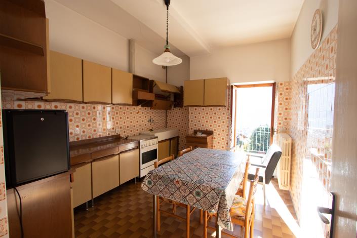 Image No.10-3 Bed Apartment for sale