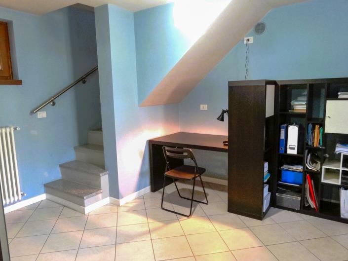 Image No.12-2 Bed Apartment for sale