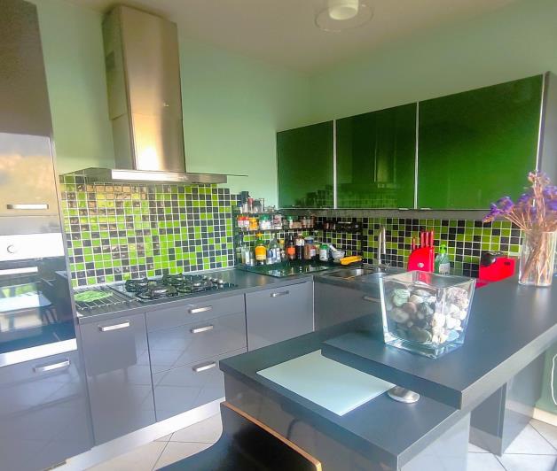 Image No.18-2 Bed Apartment for sale