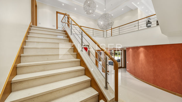 Image No.25-5 Bed Villa for sale