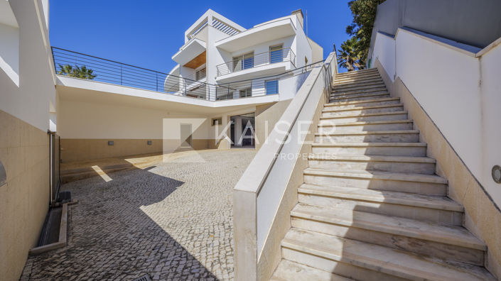 Image No.45-5 Bed Villa for sale