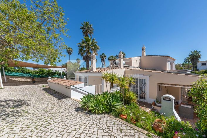 Image No.4-4 Bed Villa for sale