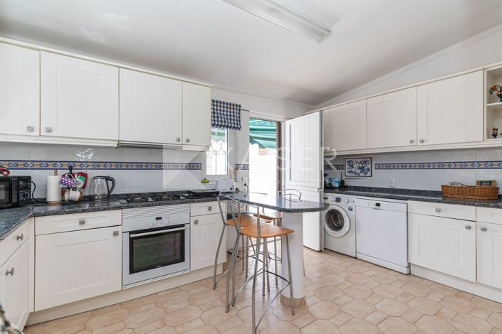 Image No.9-4 Bed Villa for sale