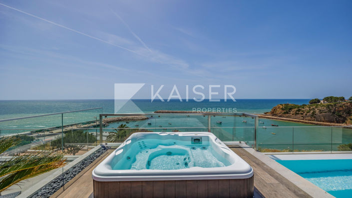 Image No.14-3 Bed Apartment for sale