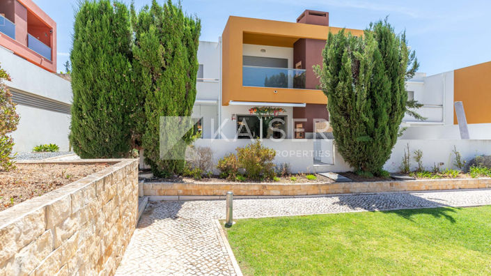 Image No.25-3 Bed Apartment for sale