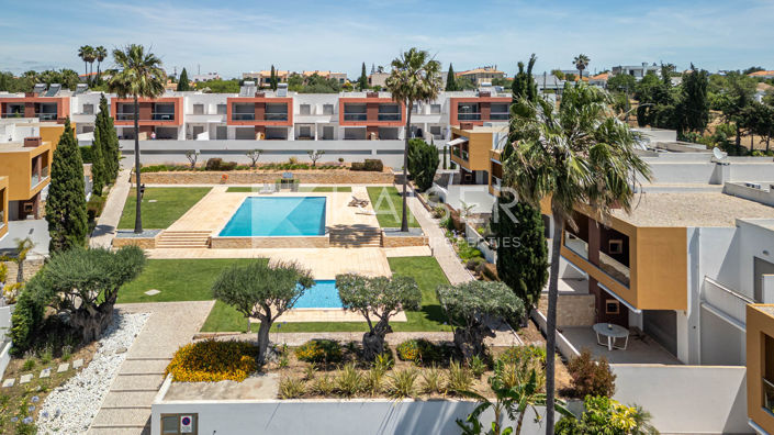Image No.8-3 Bed Apartment for sale