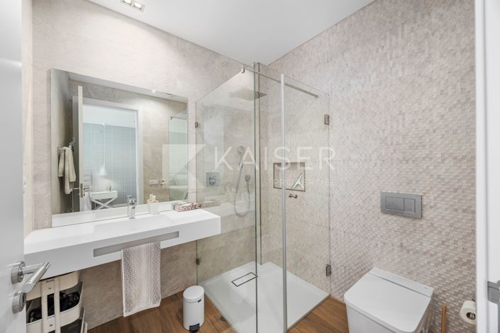 Image No.20-5 Bed Villa for sale