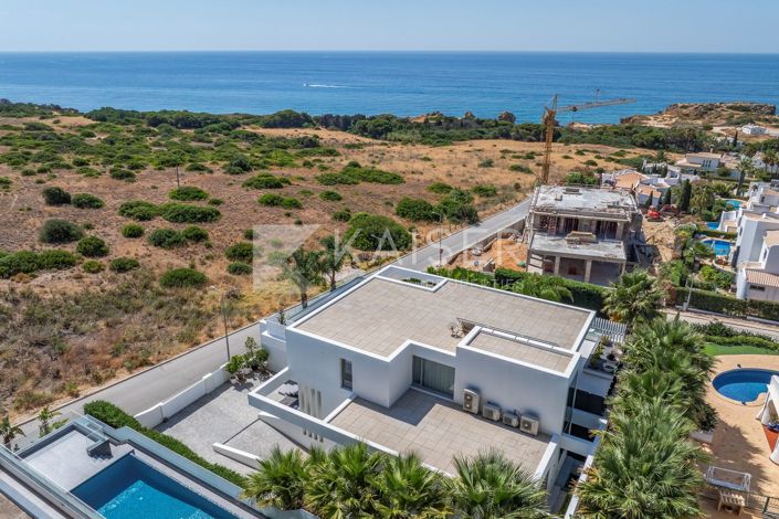 Image No.40-5 Bed Villa for sale