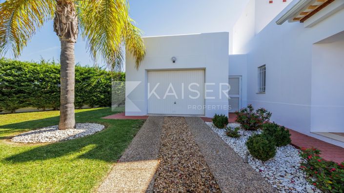 Image No.31-4 Bed Villa for sale