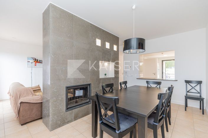 Image No.9-3 Bed Townhouse for sale