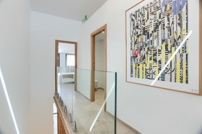 Image No.12-2 Bed Townhouse for sale