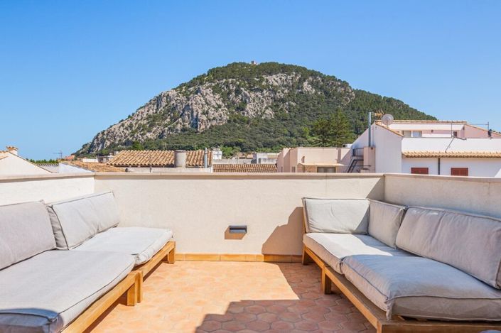 Image No.2-4 Bed Townhouse for sale