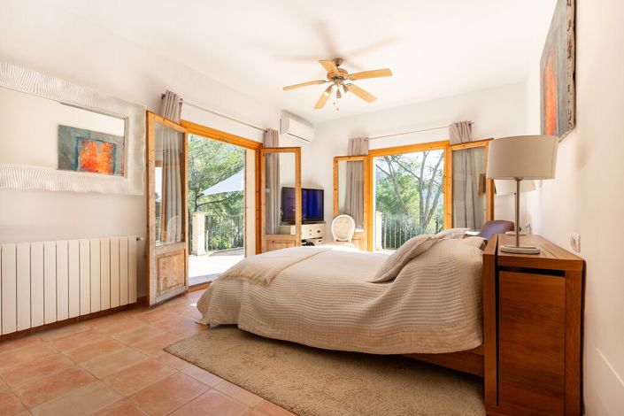 Image No.8-5 Bed Villa for sale