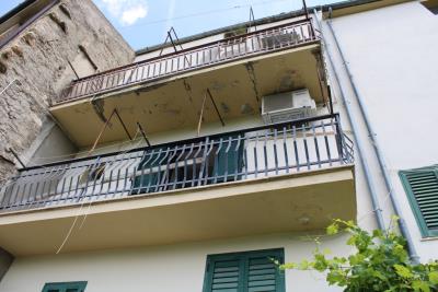 1 - Bomba, Maison de ville
