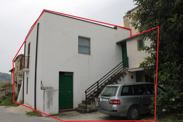 Image No.16-3 Bed Country House for sale