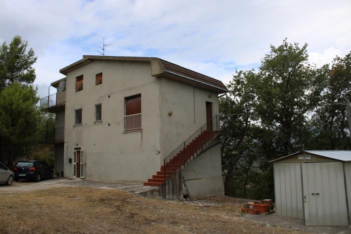 Image No.24-5 Bed Country House for sale