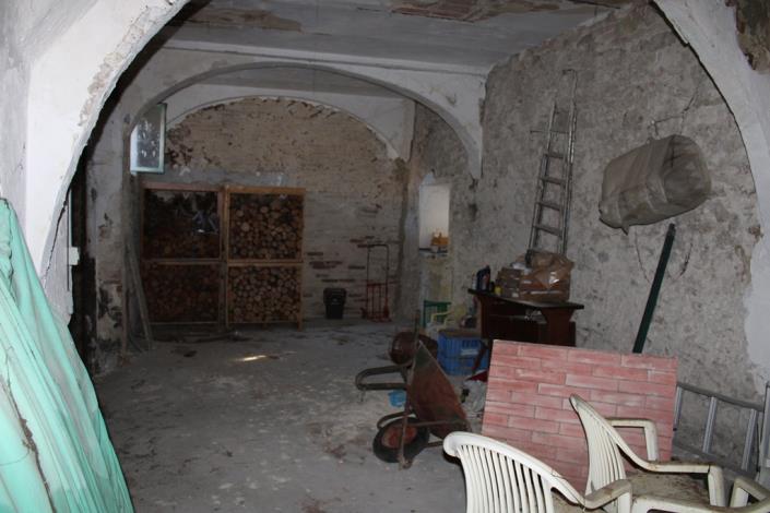 Image No.5-10 Bed House for sale