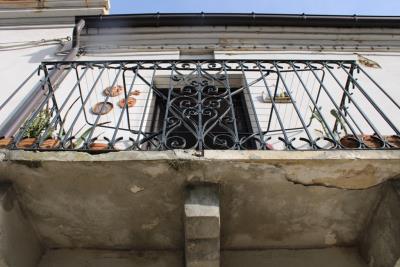 n3214_photo_j