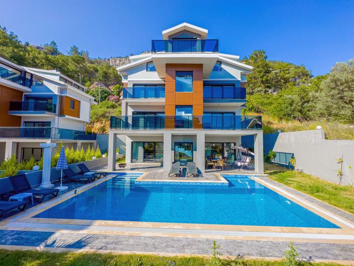 Image No.2-4 Bed Villa / Detached for sale