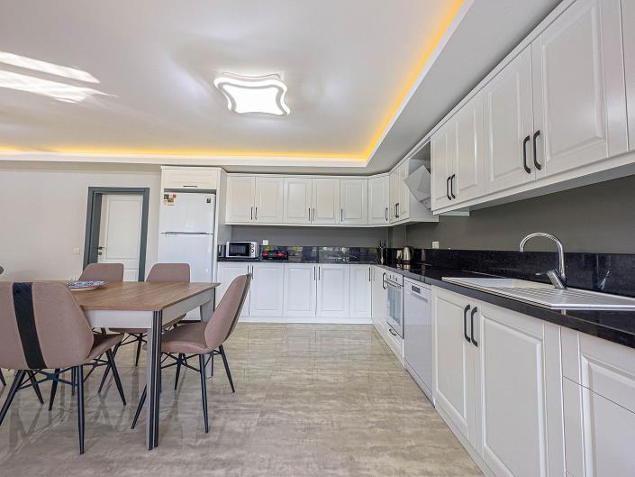 Image No.3-4 Bed Villa / Detached for sale
