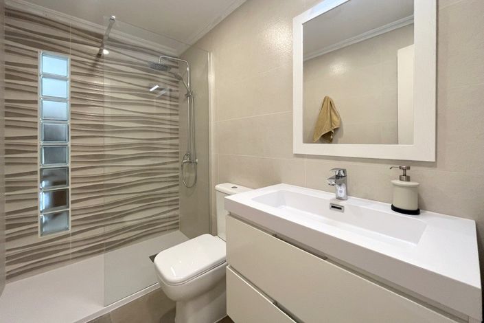 Image No.6-3 Bed Apartment for sale