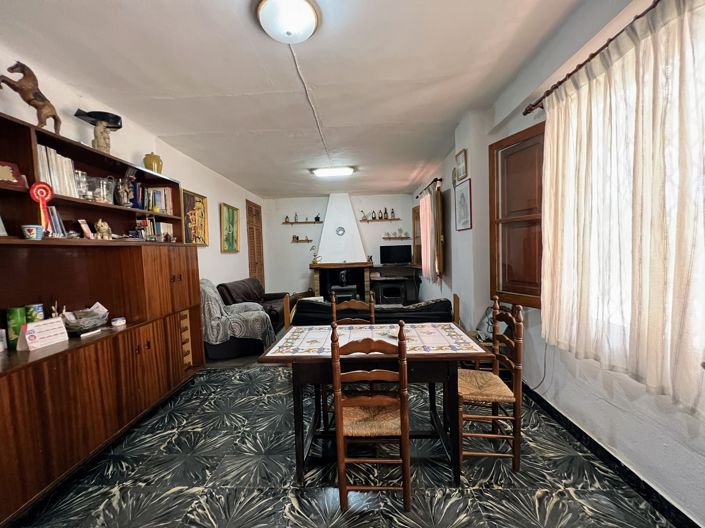 Image No.10-4 Bed Villa for sale