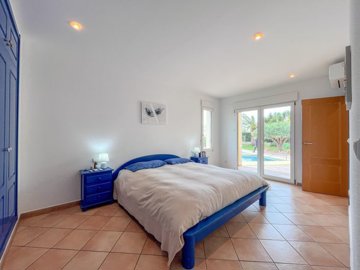 ncb18098525519