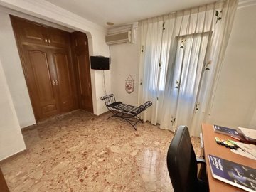 ncb8549959875620002