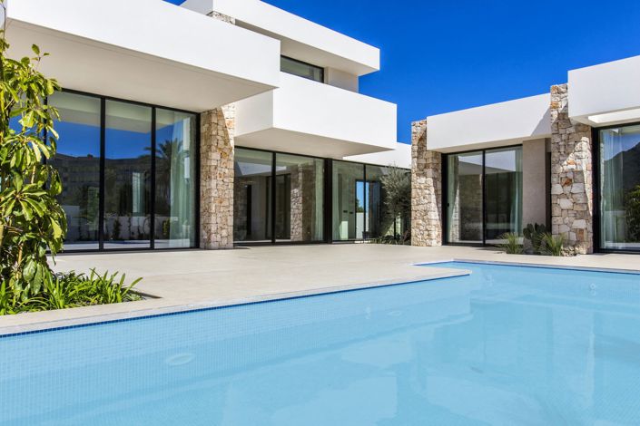 Image No.26-3 Bed Villa for sale