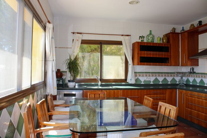 Image No.19-6 Bed Villa for sale