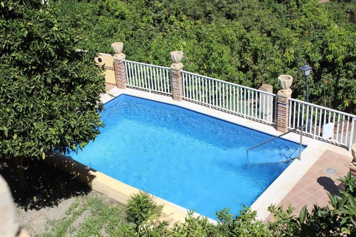 Image No.3-6 Bed Villa for sale