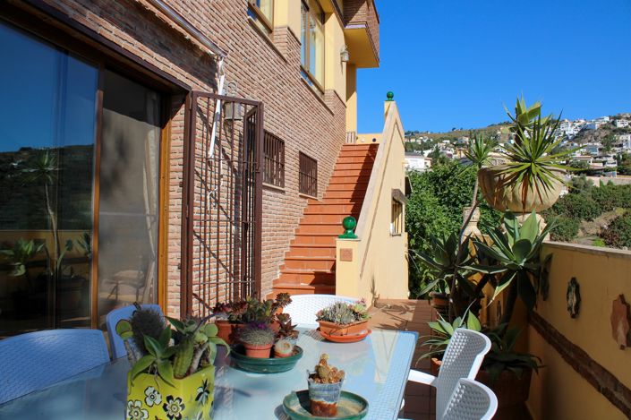 Image No.40-6 Bed Villa for sale