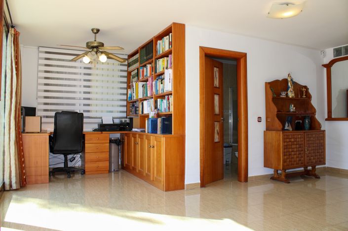 Image No.45-6 Bed Villa for sale