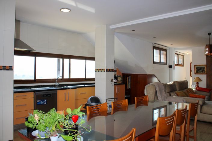 Image No.57-6 Bed Villa for sale