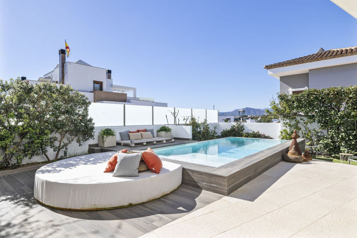 Image No.6-4 Bed House for sale