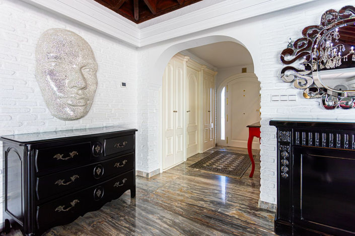 Image No.16-8 Bed House for sale
