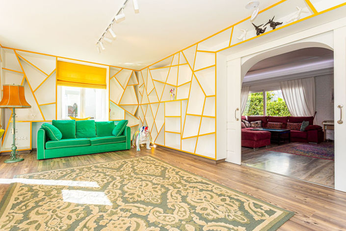 Image No.25-8 Bed House for sale