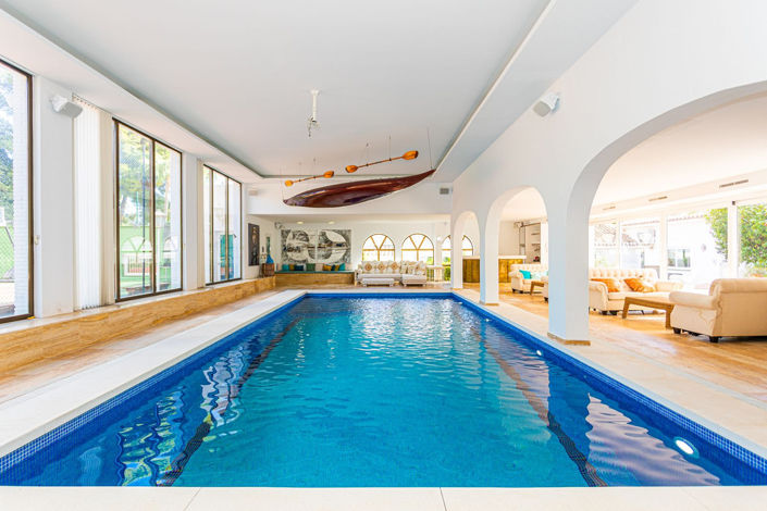 Image No.54-8 Bed House for sale