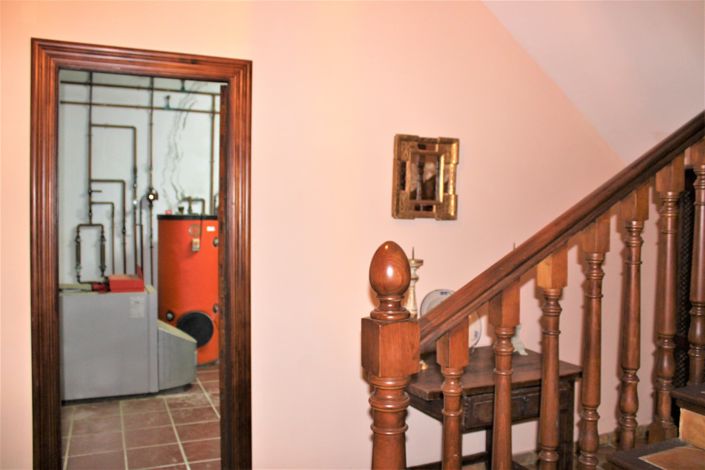 Image No.45-5 Bed House for sale