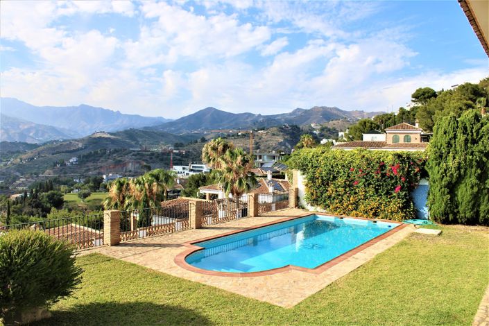 Image No.53-5 Bed House for sale