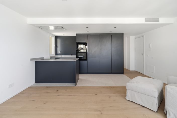 Image No.8-2 Bed Apartment for sale