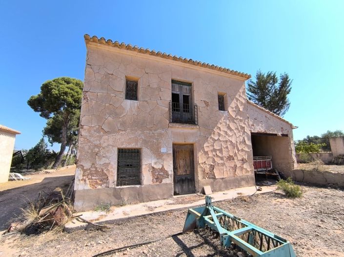 Image No.2-6 Bed Country House for sale