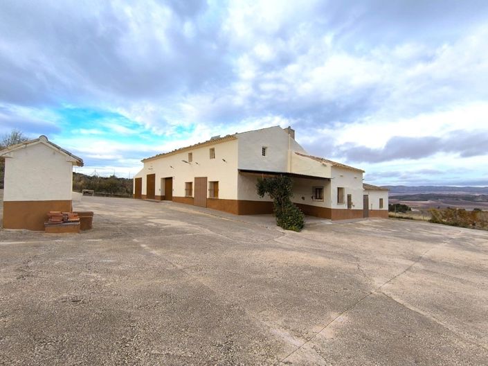 Image No.3-5 Bed Country House for sale