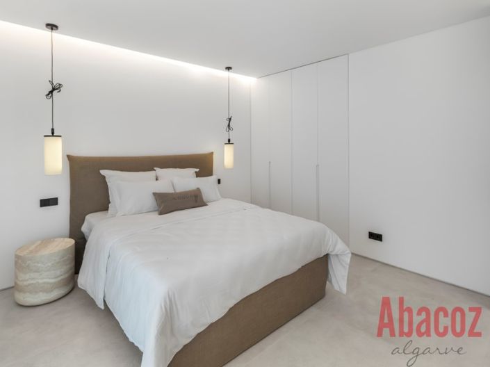 Image No.13-3 Bed Apartment for sale