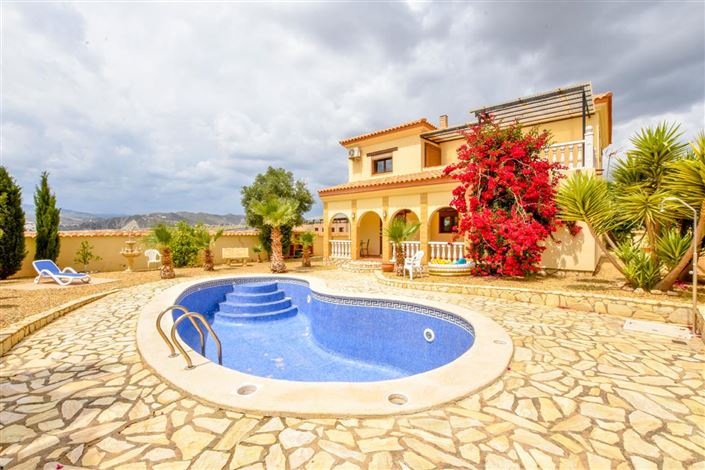 Image No.3-Villa de 3 chambres à vendre à Almeria