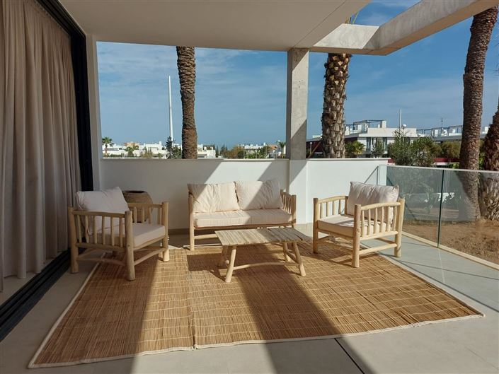 Image No.12-2 Bed Property for sale
