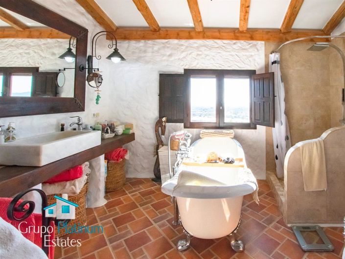 Image No.21-Villa de 4 chambres à vendre à Almeria