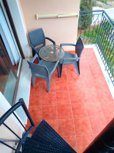 Image No.3-2 Bed Property for sale